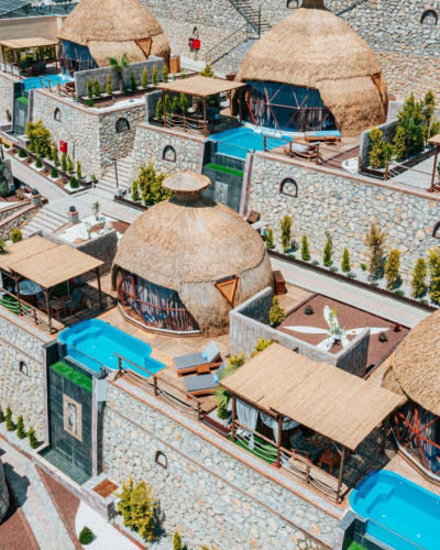Aurea-Lüks Havuzlu Taş Villa Kompleksi